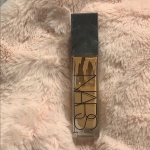 NARS Natural Radiant Long-wear Foundation